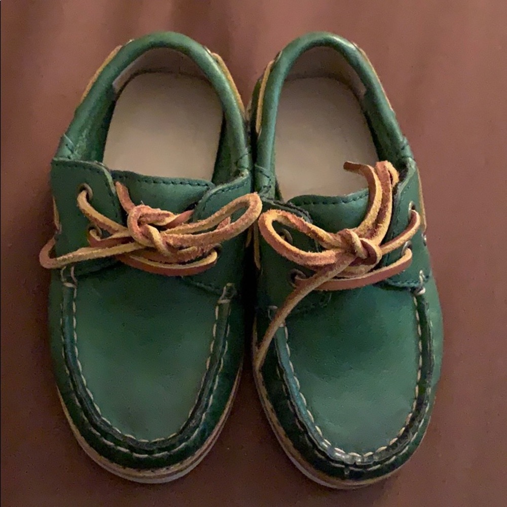 Boys boat shoes